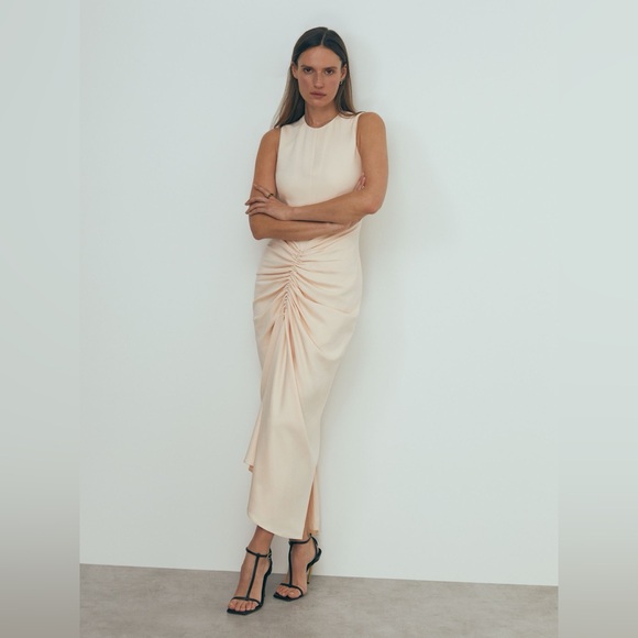 NWT REISS Felicity Atelier Ruched Bodycon Midi Dress in Blush - Picture 1 of 13